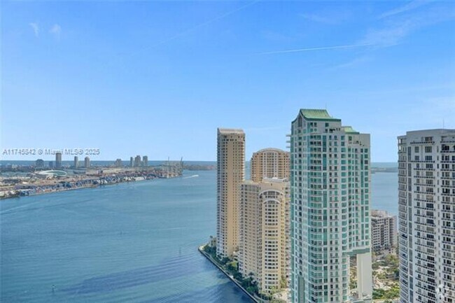 Building Photo - 300 Biscayne Blvd Way Unit 300 Biscayne Blvd Way  3405 Rental