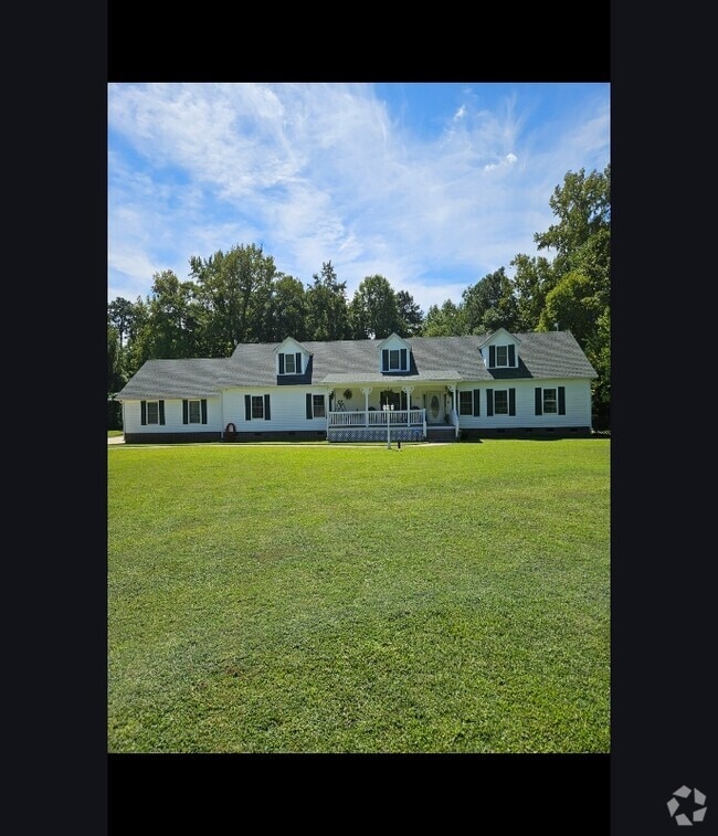 Building Photo - 6151 Harrisontown Rd Rental
