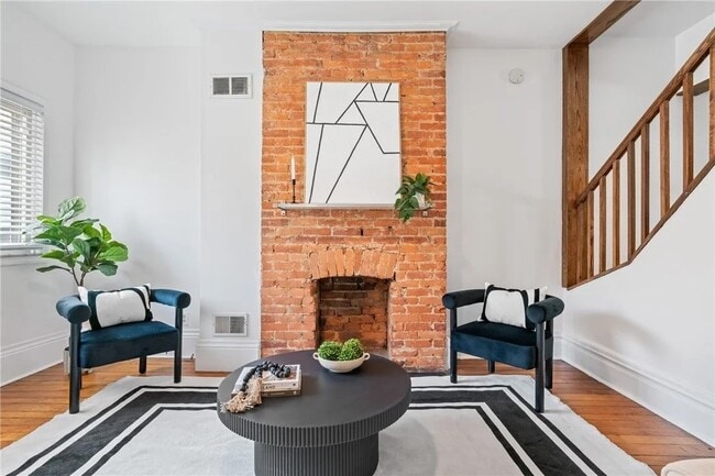 Photo - 3817 Howley St