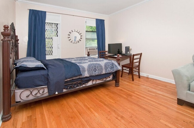 Photo - 1581 1st Ave Unidad ID1032059P