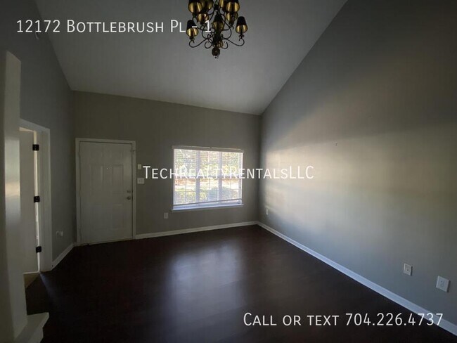 Photo - 12172 Bottlebrush Pl
