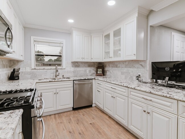 Photo - 3438 Princeton Dr