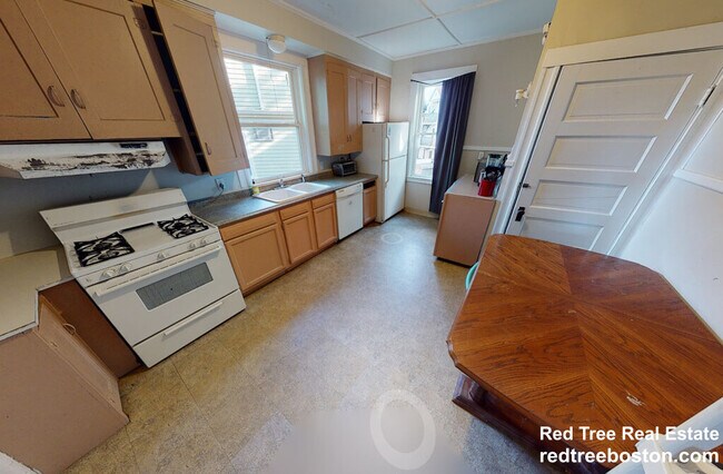 Photo - 24 Dearborn Rd Unit 2