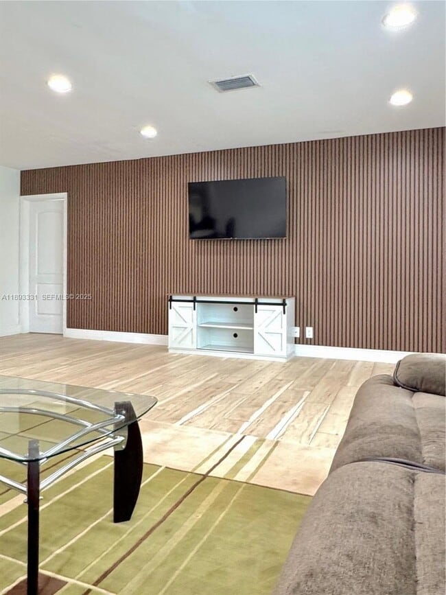 Photo - 120 NE 9th Ave Unit 120A