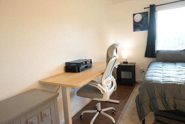 Photo - 804 Sylvia Ln