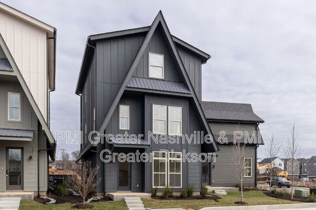 Photo - 539 Midnight Way