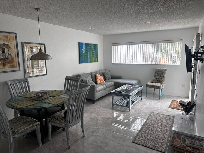 Photo - 201 Ocean Park Ln