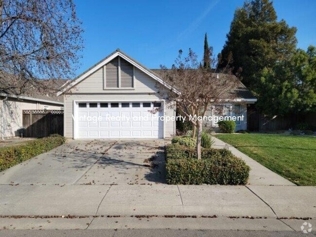 Building Photo - Available Soon! Very Nice 3 Bedroom Home!!!