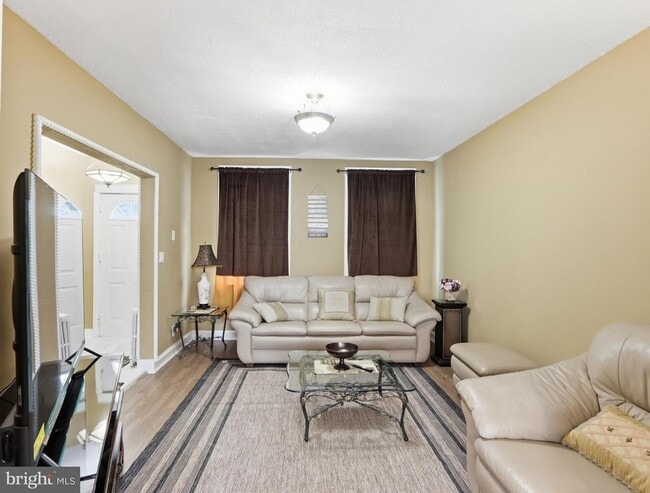 Photo - 3406 Erdman Ave