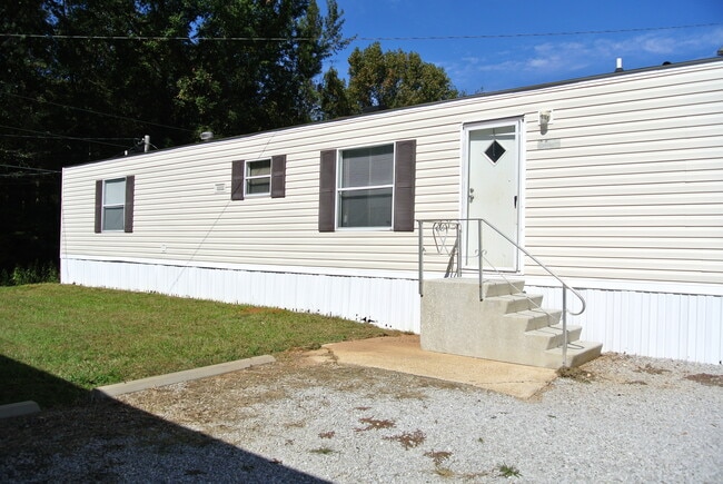 Building Photo - 2540 Shelton Dr