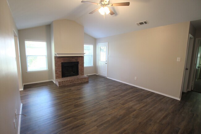 Photo - Coming Soon! Updated 3 Bedroom, 2 Bathroom home in Whitehouse ISD!