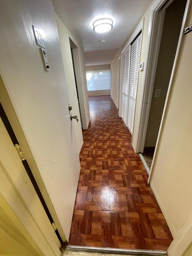 Photo - 16800 NE 15th Ave Unidad 310