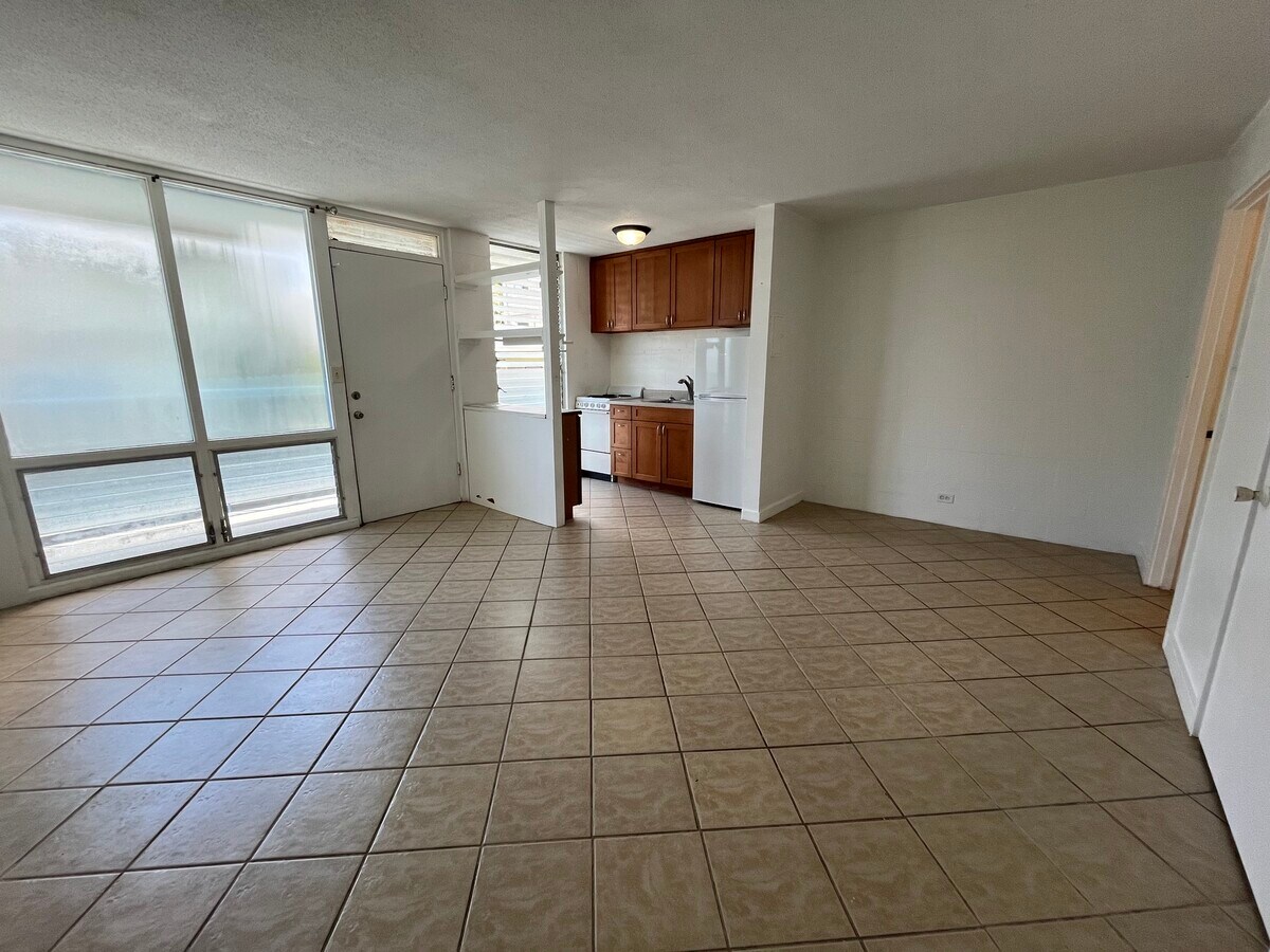 Photo - 2328 Seaview Ave