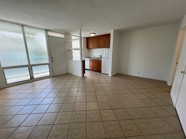 Building Photo - 2328 Seaview Ave