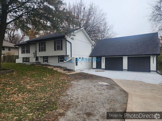 Building Photo - 606 NE 113 St Rental