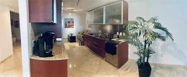 Photo - 1850 S Ocean Dr Unidad 4202
