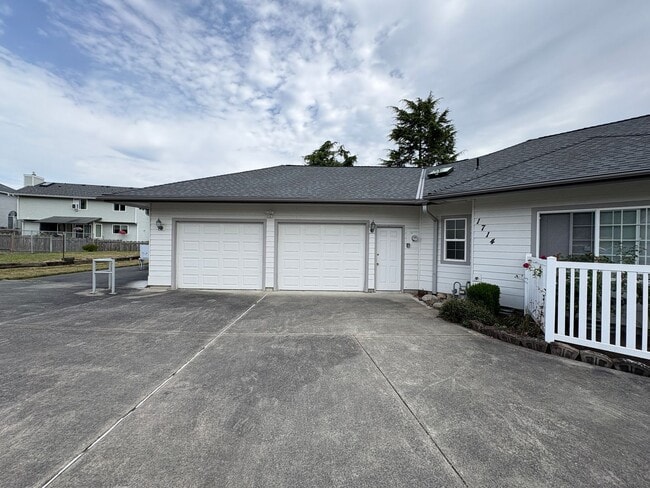 Photo - 1714 Bakerview Ct