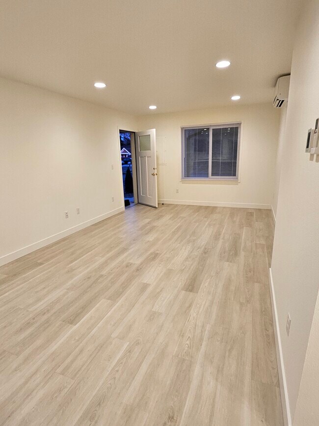 Photo - 1803 Pacific Ave N Unit 4