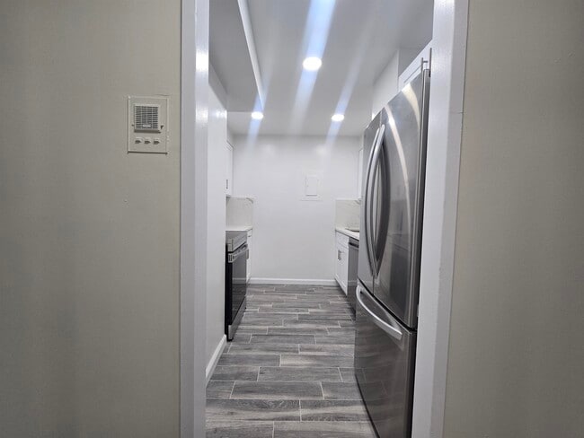 Photo - 133 Harmon Cove Tower Unit 133