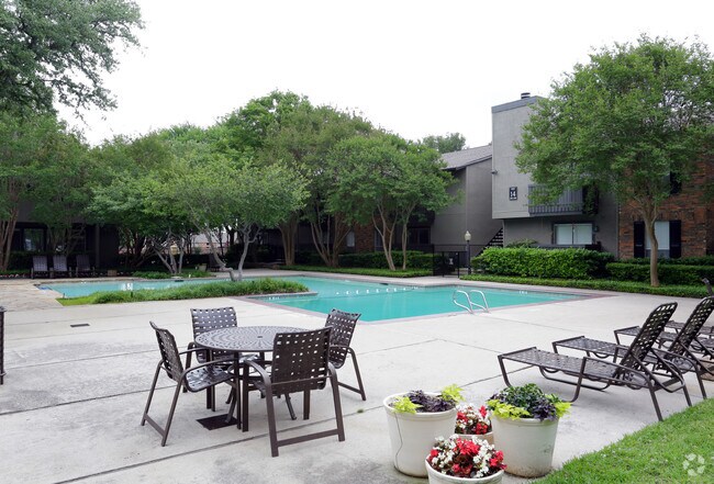 Photo - Preston Pointe