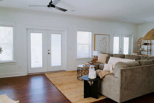 563 2nd St S Unit SI ID1578462P