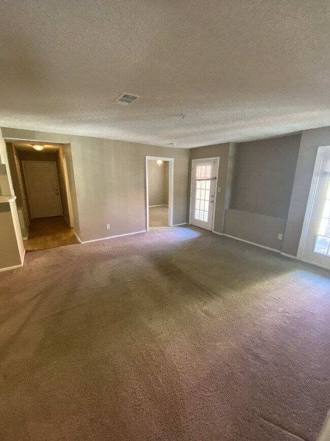 Photo - Large 2 bedroom 2 bath Condo