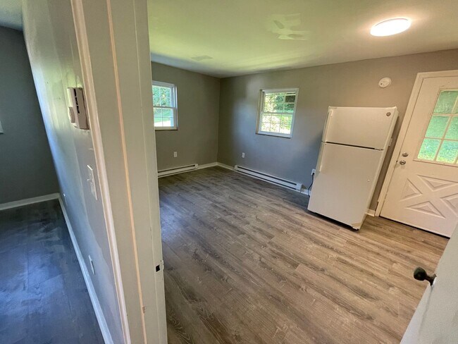 Photo - 103 Victoria Dr Unit Apt 2