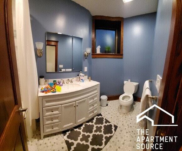 Photo - 1019 W Oakdale Ave Unidad 1F