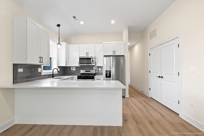 Photo - 6517 S Drexel Ave