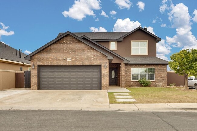 Building Photo - 9219 Holiday Dr