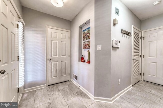 Photo - 5807 Pearson Ln