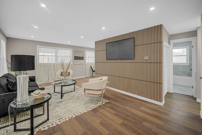 Photo - 18331 John Ave