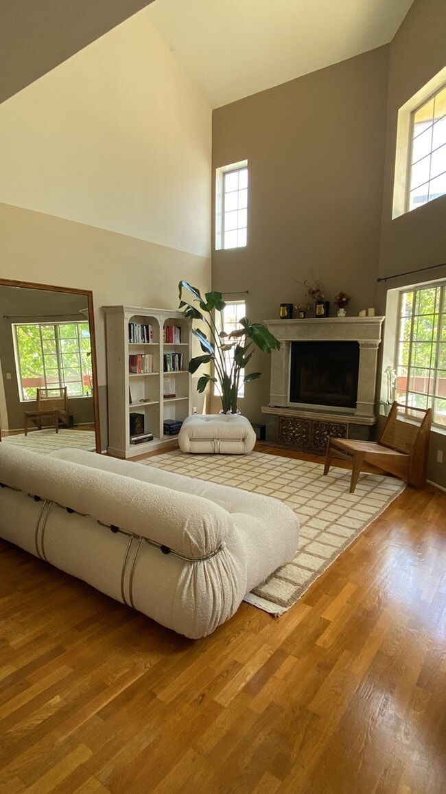 Photo - 11831 Courtleigh Dr