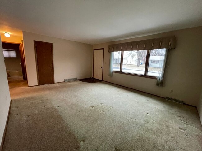 Photo - 1412 Keck Ave Apartments