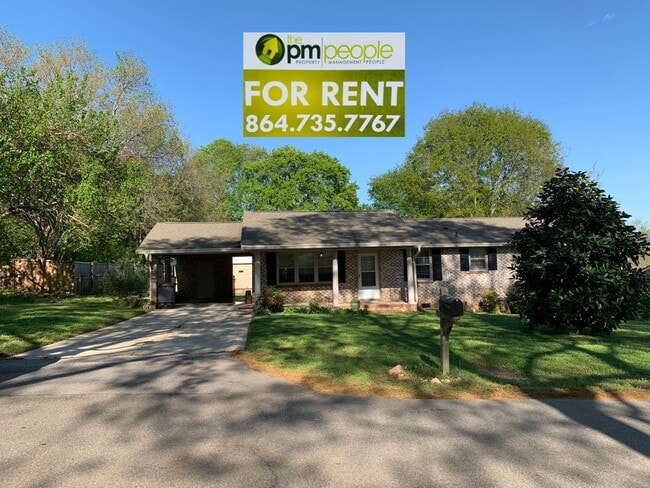 Building Photo - Charming 3/2 in Greenville!