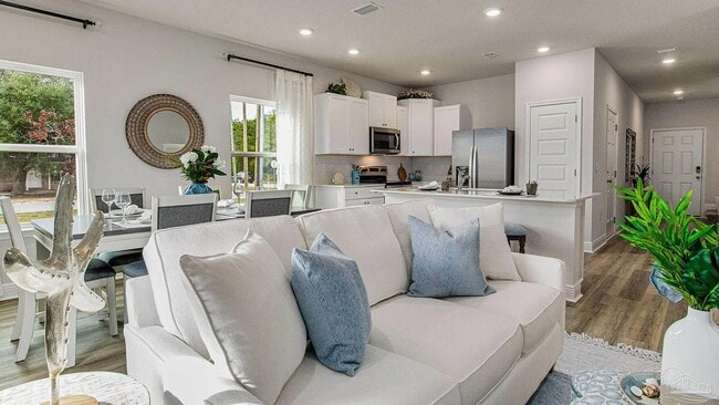 Photo - 1308 Leeway Dr