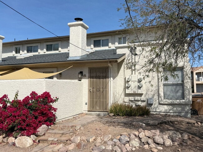 Building Photo - 9797 E La Palma Ave Unit Apt 4