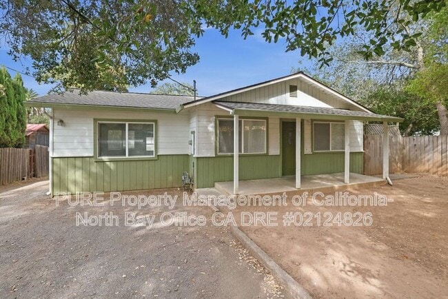 Building Photo - 1040 S Cloverdale Blvd