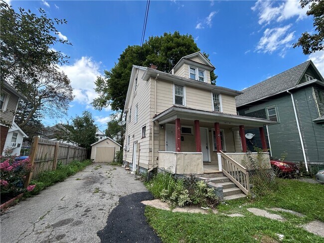 Photo - 42 Villa St