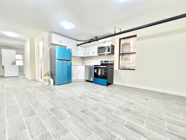 Building Photo - 645 W 160th St Unit Bsmt Rental