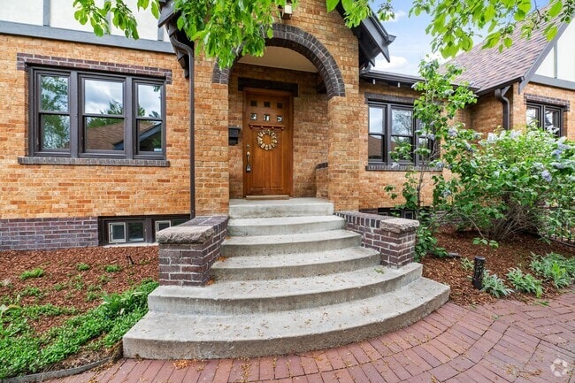 Building Photo - Gorgeous Wash Park Bungalow! Rental