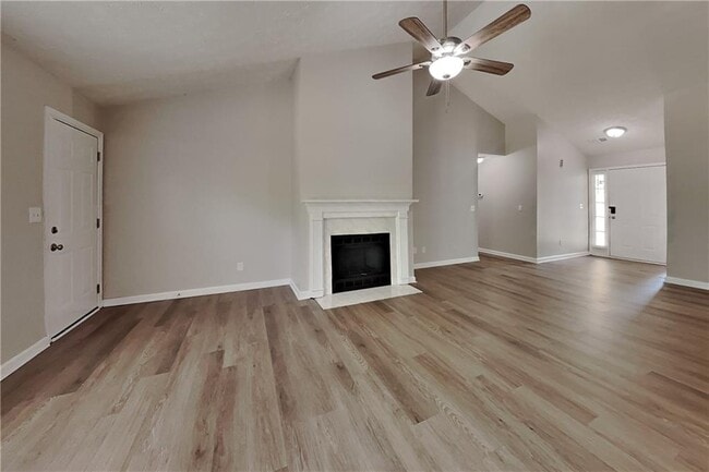 Photo - 1096 Sham Pointe Dr