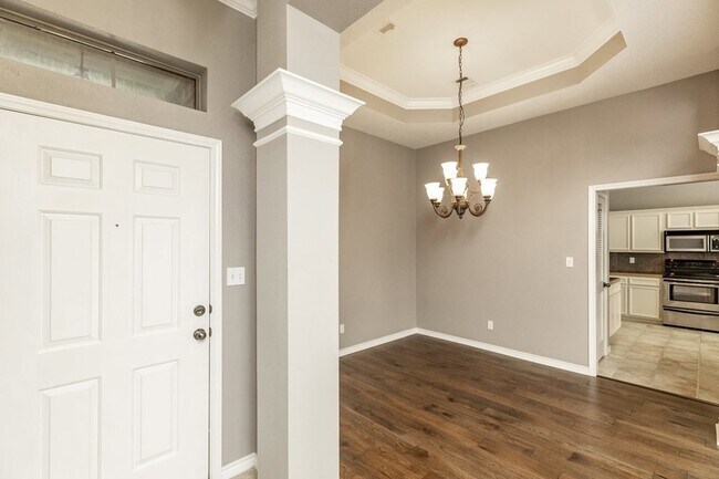 Photo - 434 Harbor Oaks Dr