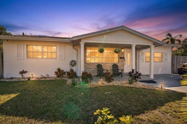 Photo - 110 NE 30th St