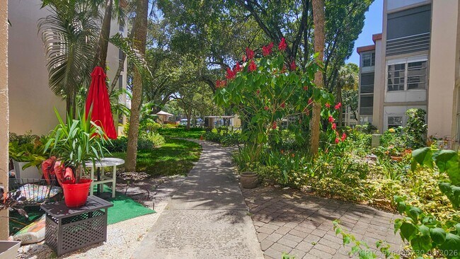 2650 NW 49th Ave Unit 318