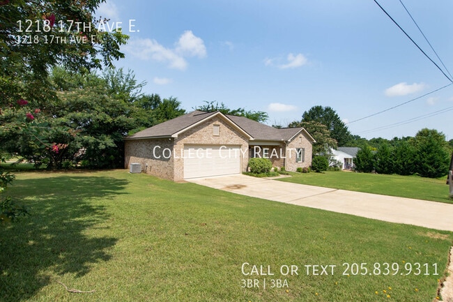 Photo - 1218 17th Ave E