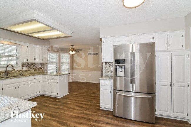 Photo - 1432 E Sheridan Bridge Ln