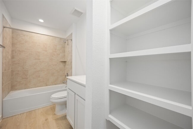 Photo - 31622 Farlam Farms Trl