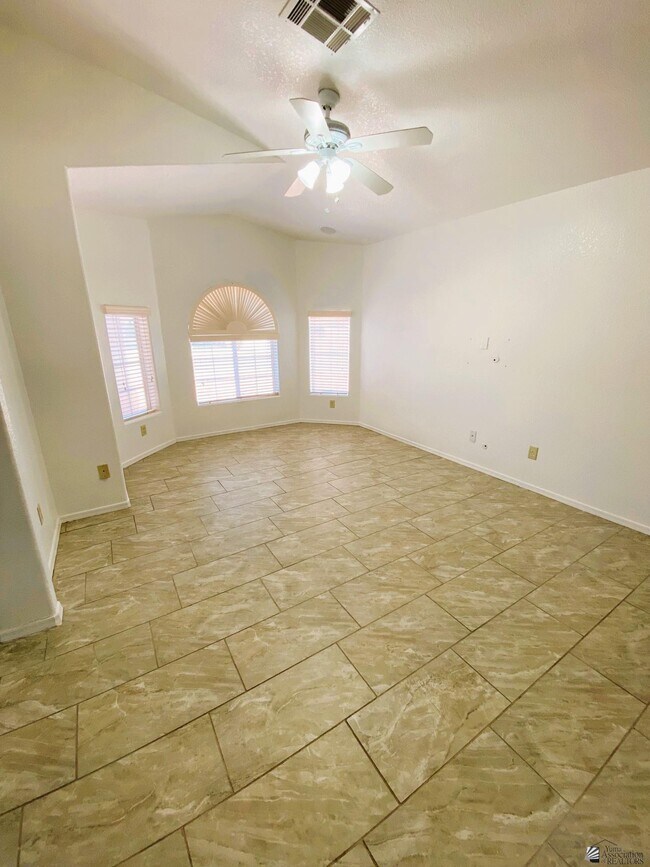 Photo - 1422 Andrea Ave