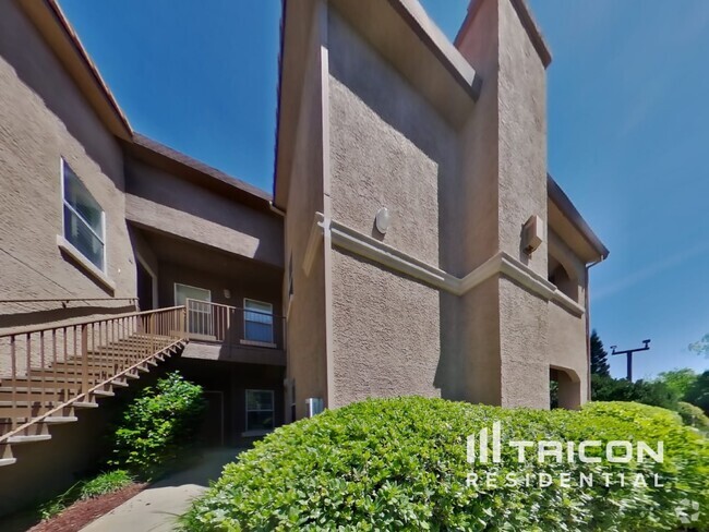 Building Photo - 10001 Woodcreek Oaks Blvd Rental